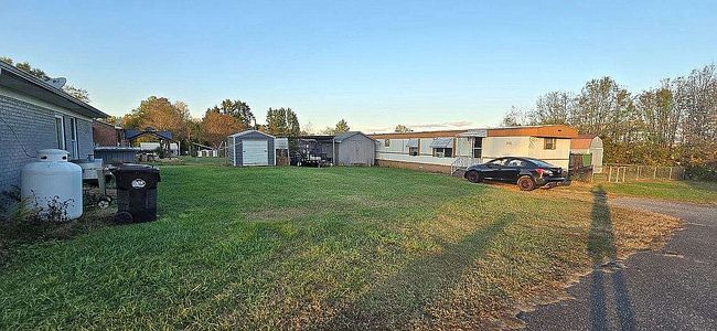 Photo of 103 A Second Ave Ne, Hildebran, NC