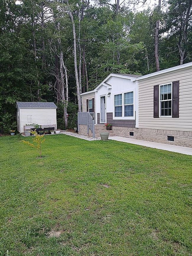 Image of 944 Palmer Dr