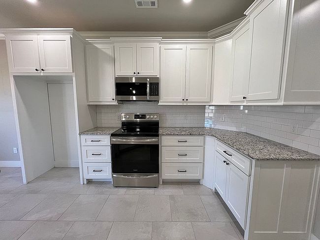 Image of 1108 Giulia Ave