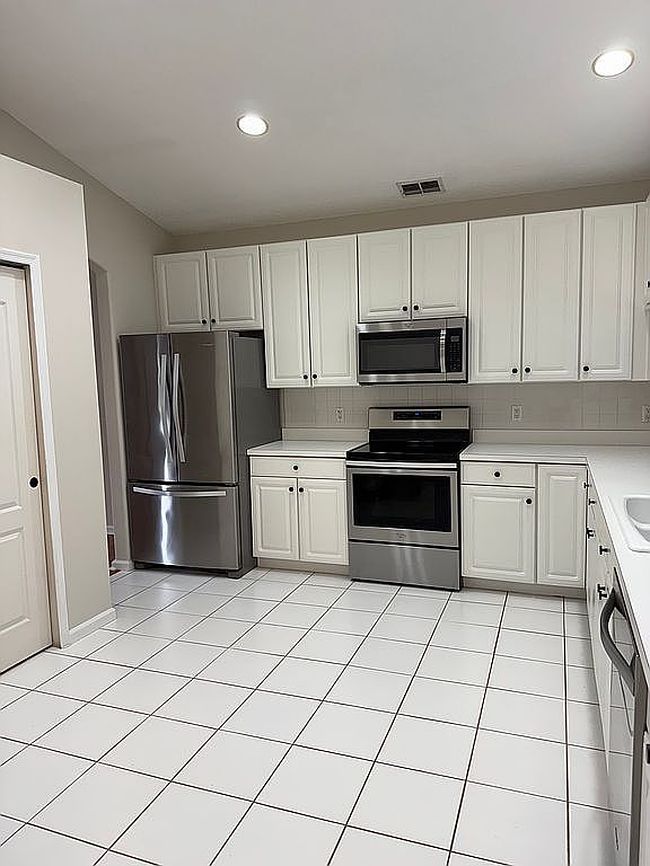 Image of 324 Randon Ter