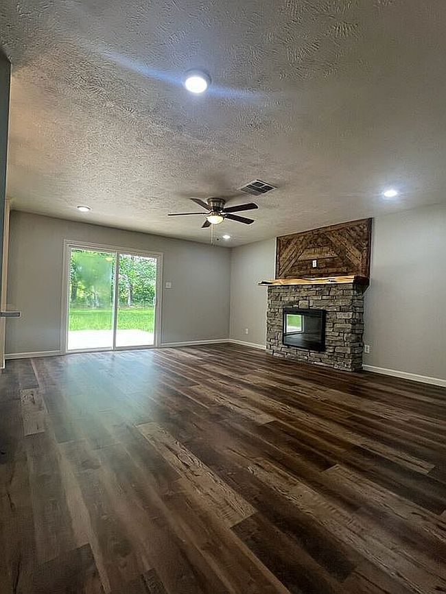 Additional photo 1 of property located at 735 County Road 1109