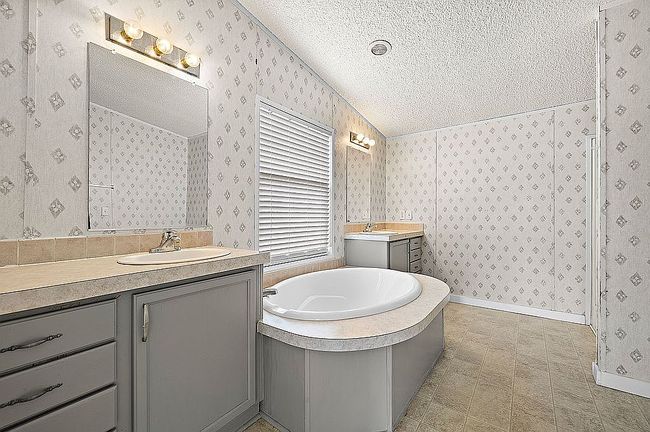 Photo of 141 Purple Sage Ln, Hutto, TX
