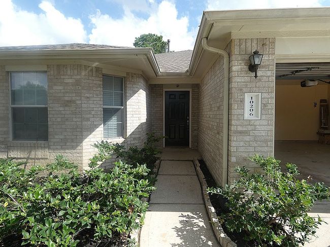 Additional photo 2 of property located at 10206 Hillmere