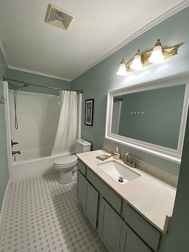 Photo of 118 Mackqueen Dr, Brunswick, GA