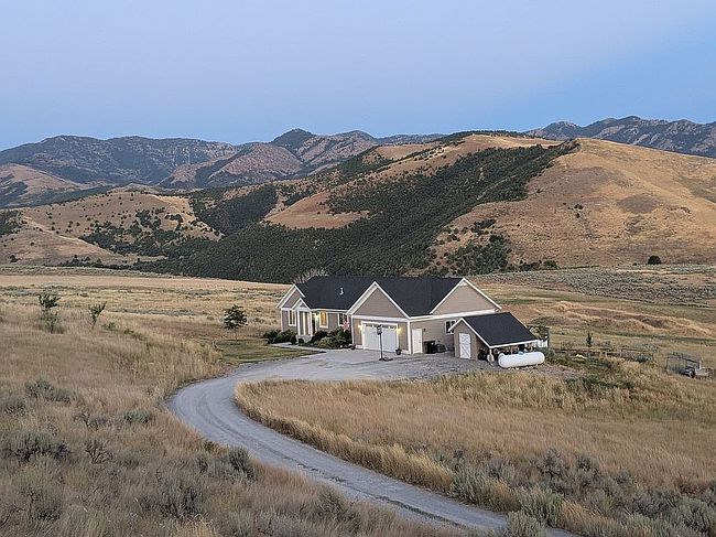 Photo of 1195 Ranch Loop Rd, Preston, ID