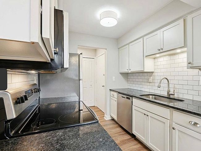 Photo of 412 Riviera Dr, Saint Clair Shores, MI