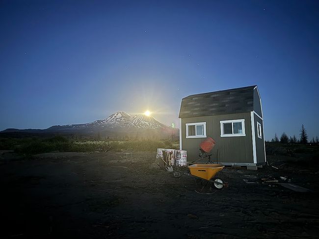 Photo of 7609 Juniper Valley Cir, Weed, CA