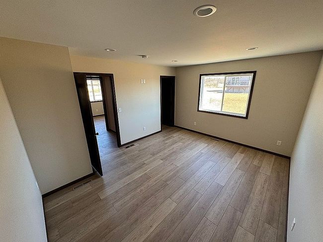 Photo of 2030 Nelson Dr, Thief River Falls, MN