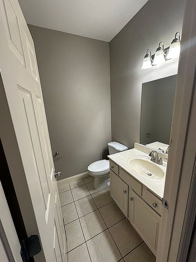 Photo of 4500 Clint Cir, Newburgh, IN