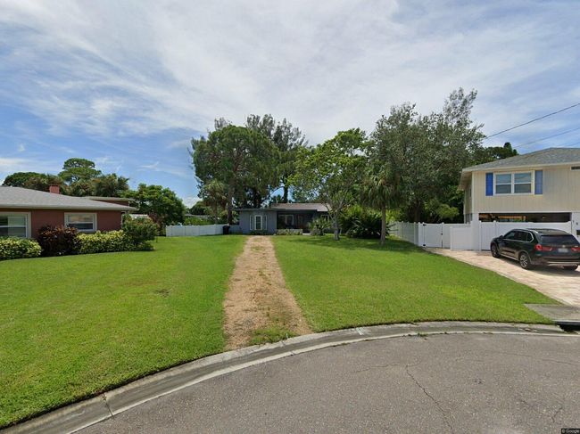Photo of 1516 Massachusetts Ave Ne, Saint Petersburg, FL