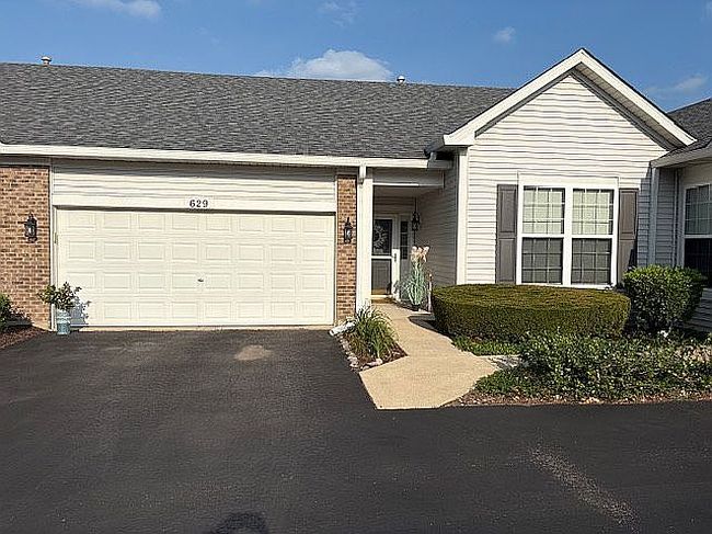 Photo of 629 S Cadillac Cir #Na, Romeoville, IL