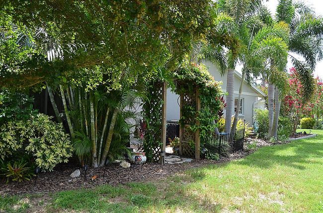 Photo of 5988 Bonaventure Pl, Sarasota, FL