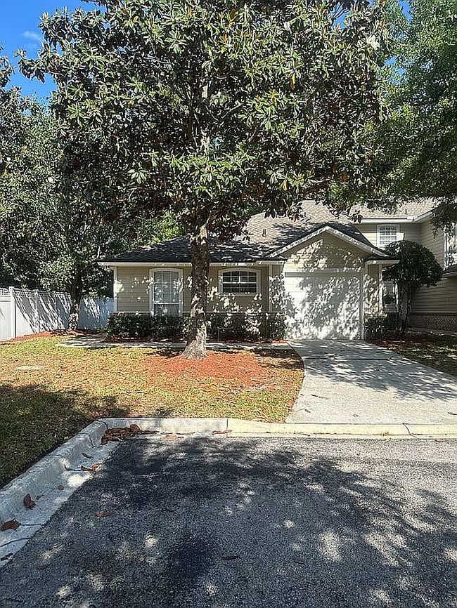 Photo of 905 Country Bridge Rd Unit 1, Saint Johns, FL