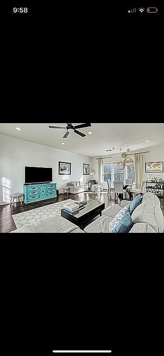 Photo of 918 Lester St, Houston, TX