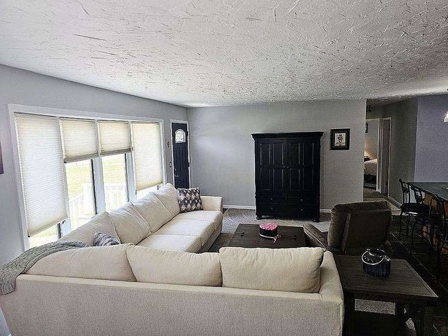 Photo of 685 Sunset View Blvd, Tallmadge, OH