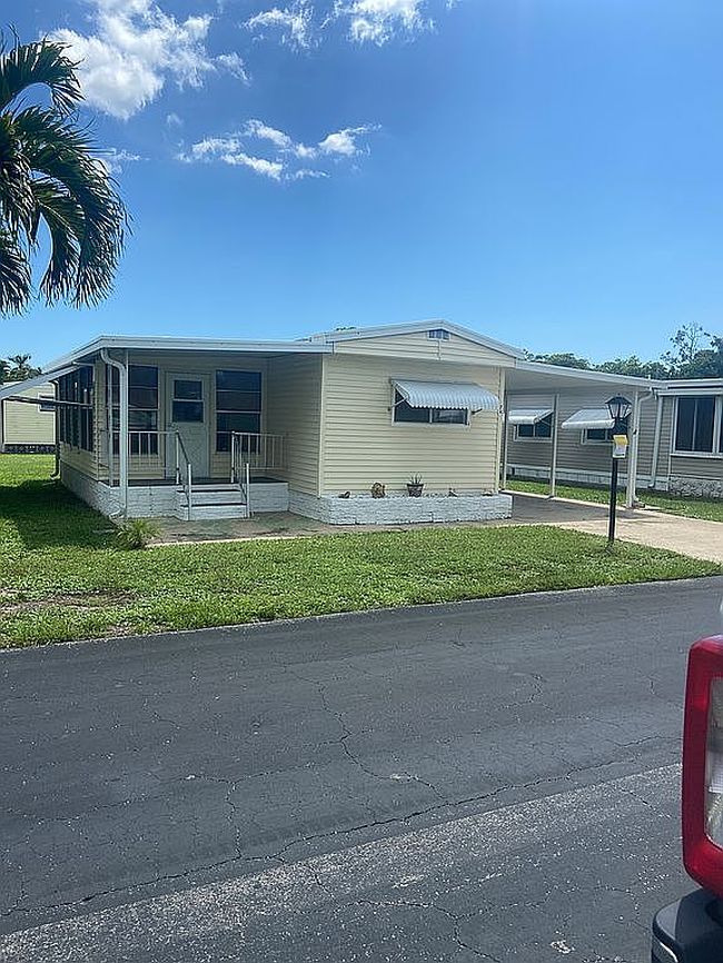 Photo of 18050 S Tamiami Trl Lot 74, Fort Myers, FL