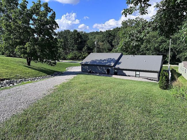 Photo of 11300 Harrison Ln, Fairdale, KY