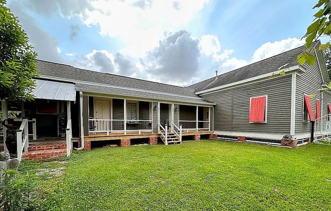 Photo of 2435 E Milton Ave, Youngsville, LA
