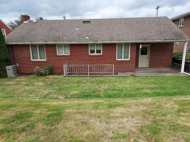 Photo of 824 Elmer St, Ambridge, PA