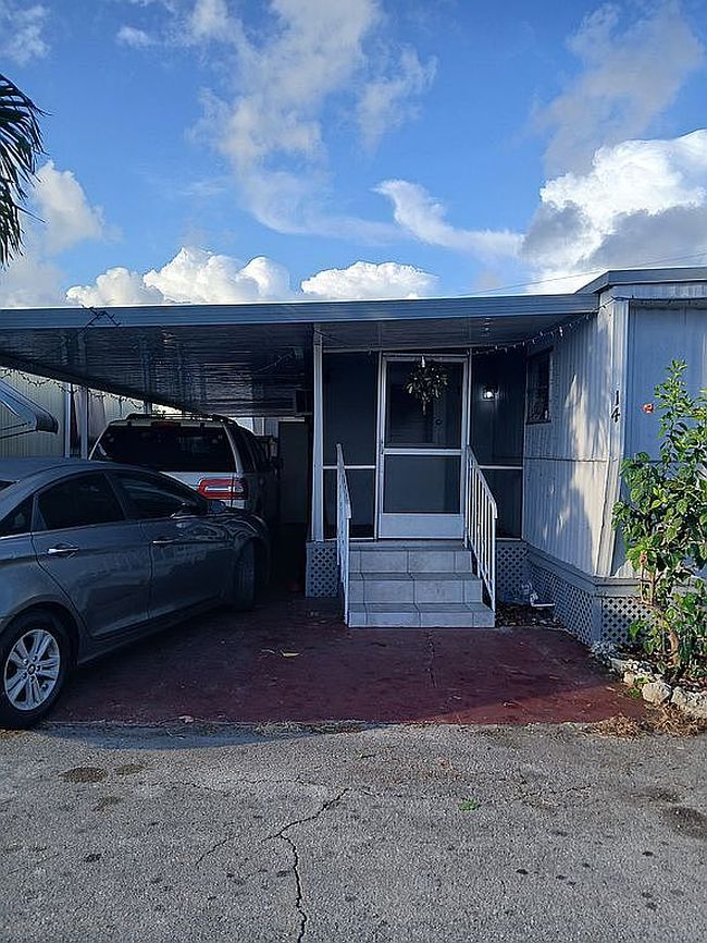 Photo of 2775 W Okeechobee Rd Lot 14, Hialeah, FL
