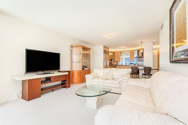Image of 88 Piikoi St Apt 3907