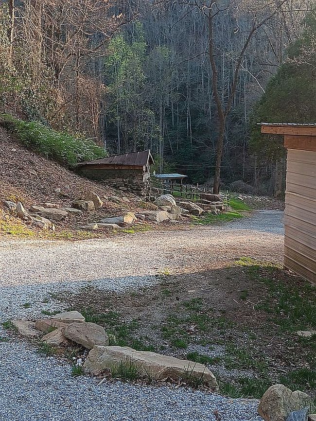 Image of 2555 Junaluska Rd