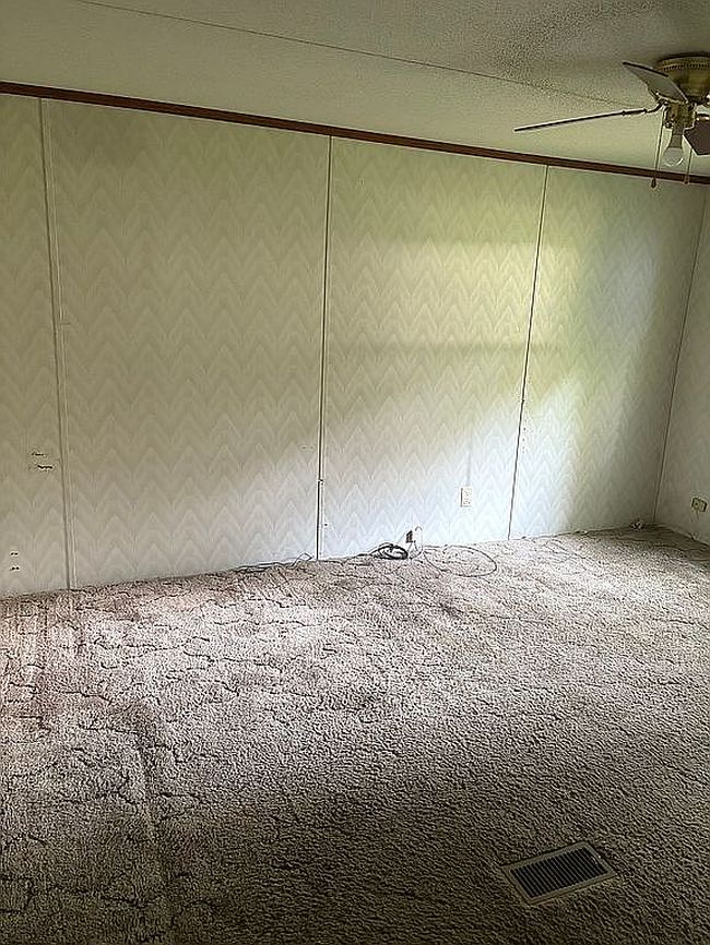 Photo of 4 Hurst Dr, Laurel, MS