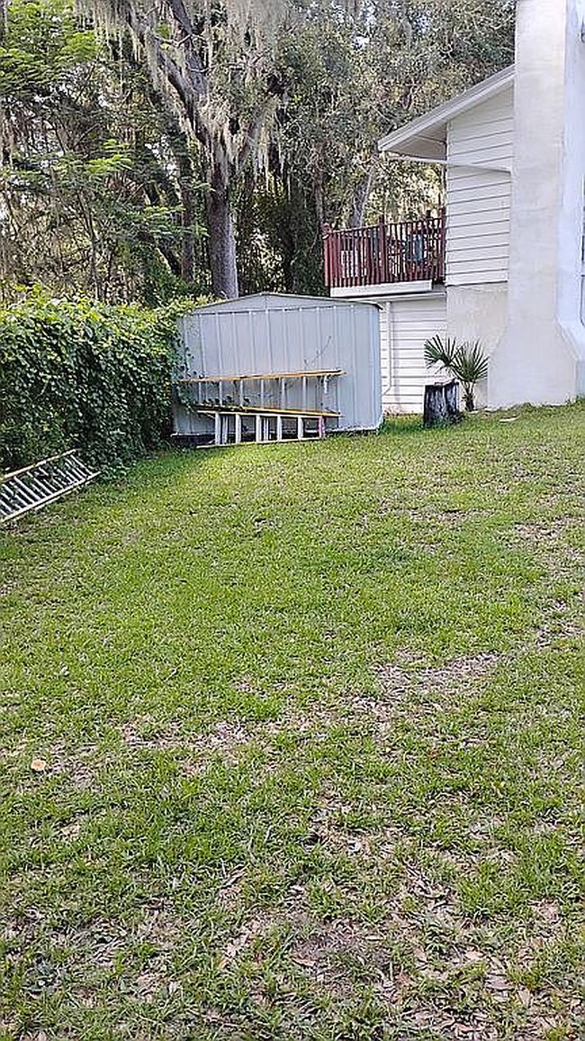 Photo of 42 N Sheltering Oaks Dr, Inverness, FL