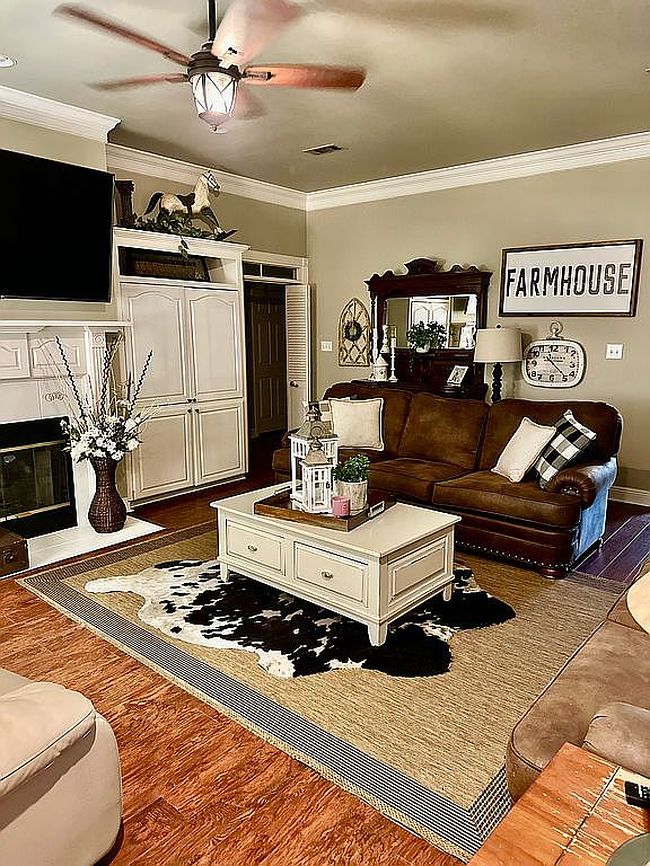 Image of 8089 Darlene Ave