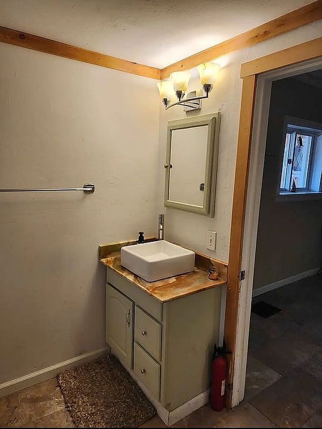 Preview of property located at 42 Park St