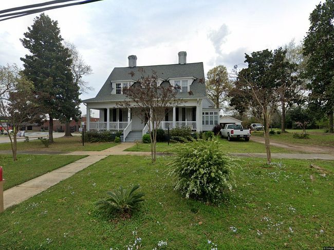 Photo of 302 W 7th St, Louisville, GA