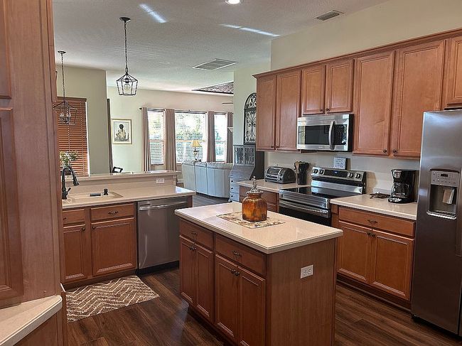 Image of 357 24th St Se