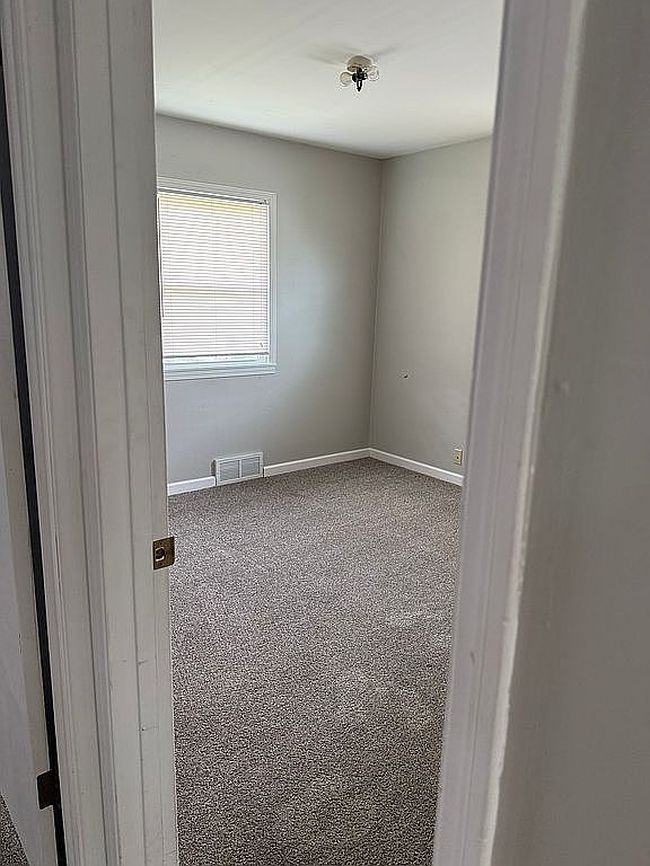 Photo of 6211 Karen St, Omaha, NE