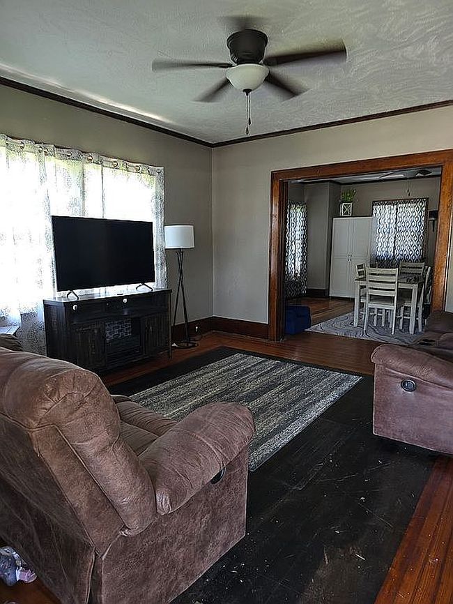 Photo of 209 S Peach St, Shickley, NE