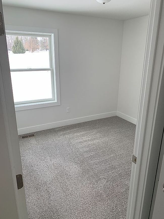Image of 81 Elwood St