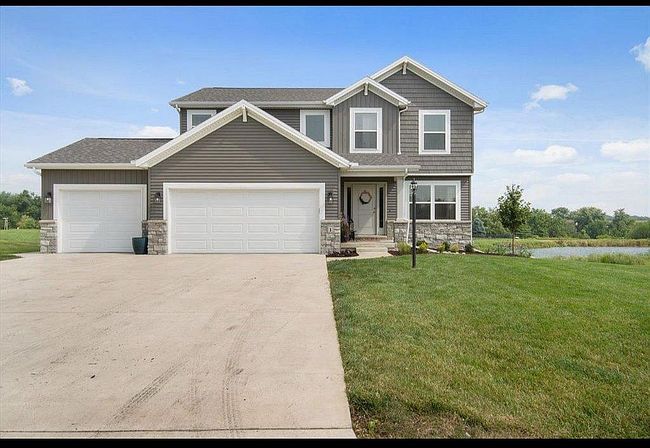 Photo of 1 Big Timber Rd, El Paso, IL