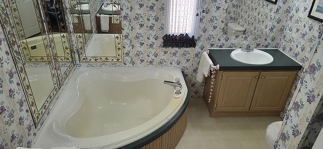 Photo of 92 Heartstring Ct, Horse Shoe, NC