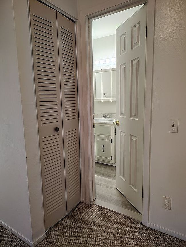 Image of 9255 E Lehigh Ave Apt 207
