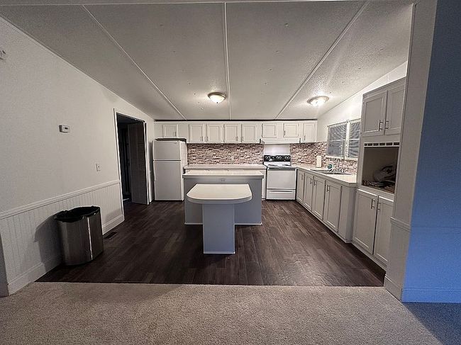 Image of 134 Lovers Ln Ne