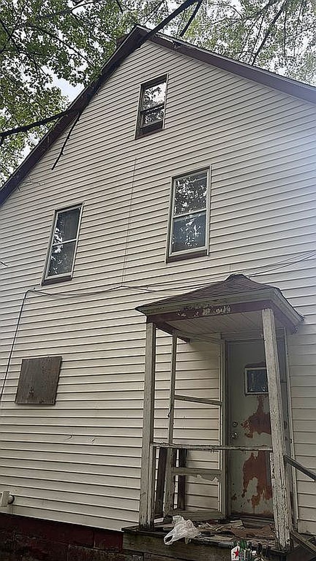 Photo of 563 E 103rd St, Cleveland, OH