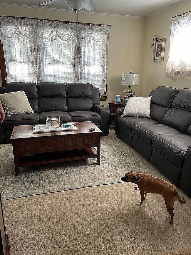 Image of 702 Gephart Dr