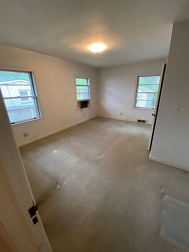 Image of 132 Ridley Cir