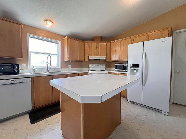Image of 16187 Summitview Rd