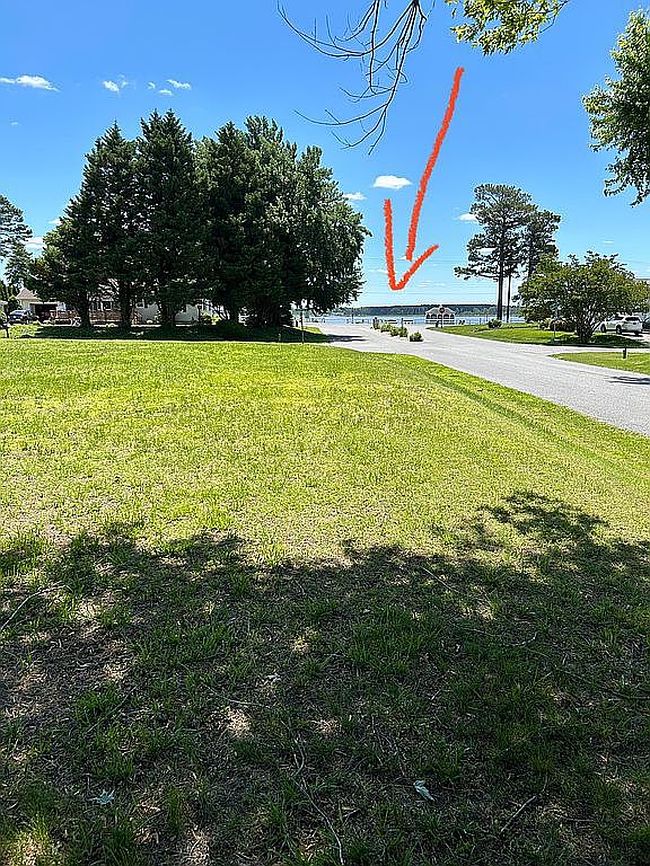 Photo of 8 Warwick Dr