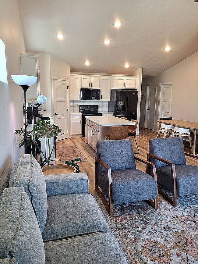 Photo of 1646 Connor Ct, Yankton, SD