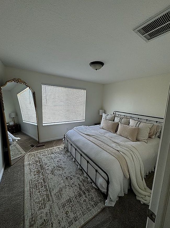 Image of 858 Halstead Dr