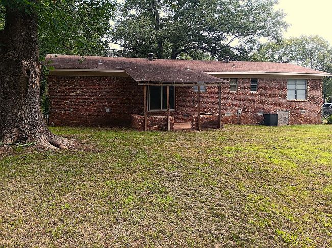 Image of 2523 Ward Dr