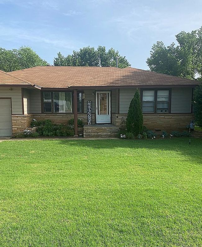 Image of 1119 W Main St