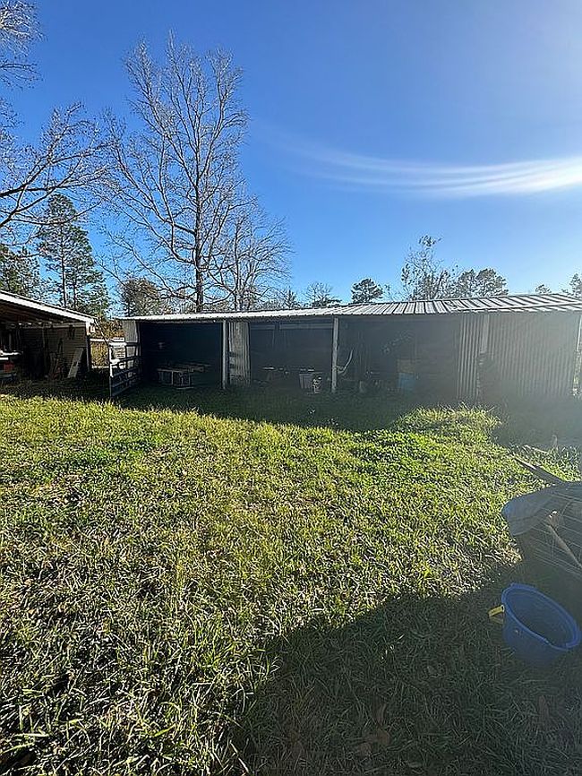 Image of 633 Pineview Dr W