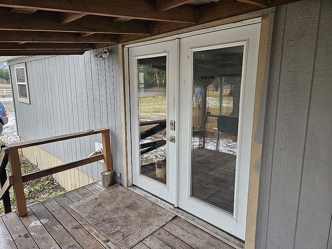 Image of 2394 Middle Rd
